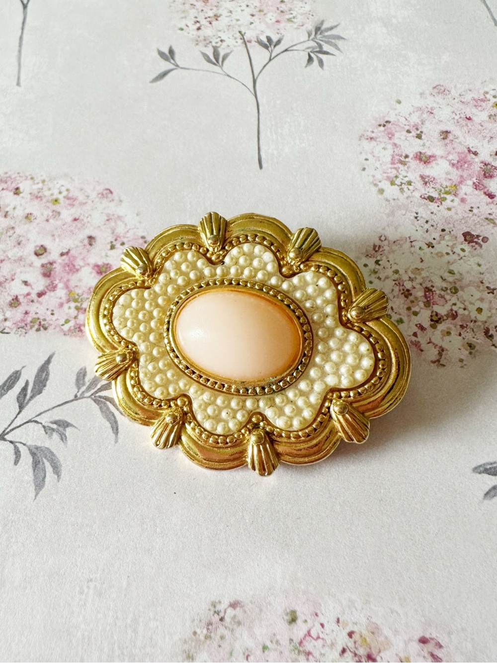 Vintage Avon ‘Victorian Spring’ Gold Tone Brooch